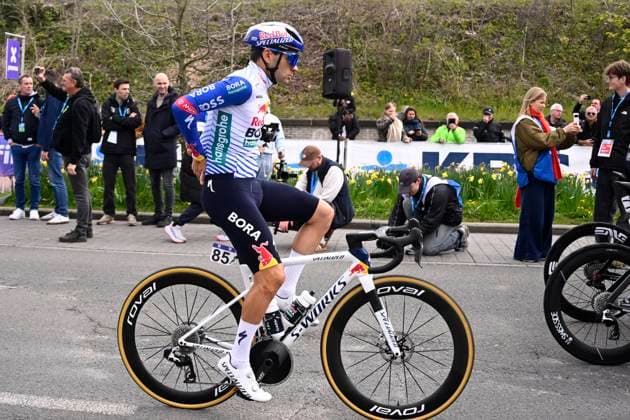 Dwars door Vlaanderen 2026 Cycling Race WAREGEM, BELGIUM - APRIL 01 : Vermeersch Gianni (BEL) of Red Bull - BORA - hansgrohe during the 80th edition of Dwars door Vlaanderen an UCI World Tour 1.UWT one day cycling road race for Men Elite of 184 km with start in Roeselare and finish in Waregem on April 1, 2026 in Waregem, Belgium, 01 04 2026 ( Motordriver Kenny Verfaillie - Waregem Belgium  Copyright: xTomasxSiskx