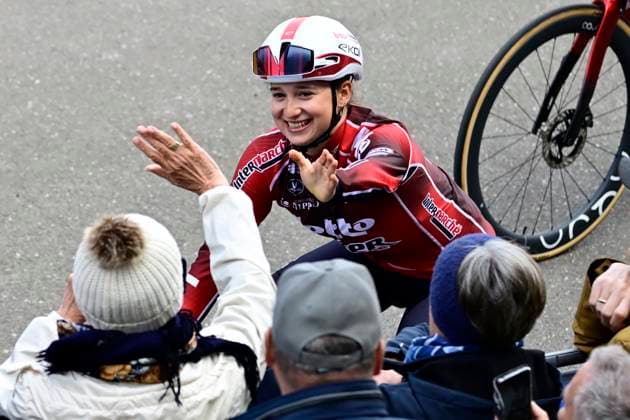 Cycling, Women, Dwars Door Vlaanderen