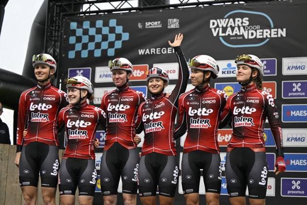 Lotto-Intermarche Ladies riders pictured at the start of the women elite race of the Dwars Door Vlaanderen cycling event, 128,9km from Roeselare to Waregem, Wednesday 01 April 2026. TOM GOYVAERTS TomxGoyvaerts  x169497479x