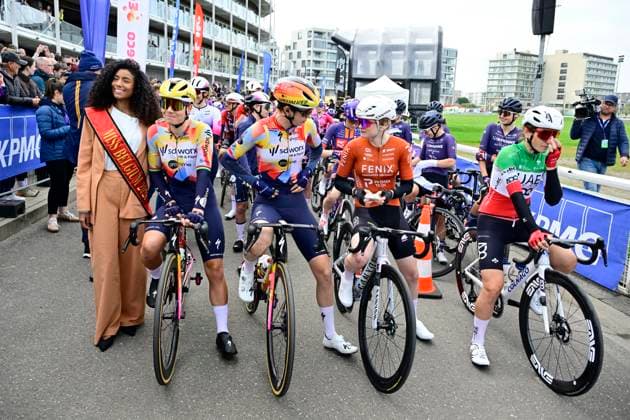 Dwars door Vlaanderen Women 2026 Cycling Race WAREGEM, BELGIUM - APRIL 01 : Miss Belgium 2026 Olga Lombardo and Kopecky Lotte (BEL) of Team SD Worx - Protime during the 80th edition of Dwars door Vlaanderen Women an UCI Women s World Tour 1.WWT one day cycling road race for Men Elite of 128 km with start in Waregem and finish in Waregem on April 1, 2026 in Waregem, Belgium, 01 04 2026 ( Motordriver Serge Seynaeve - Waregem Belgium  Copyright: xJanxDexMeuleneirx