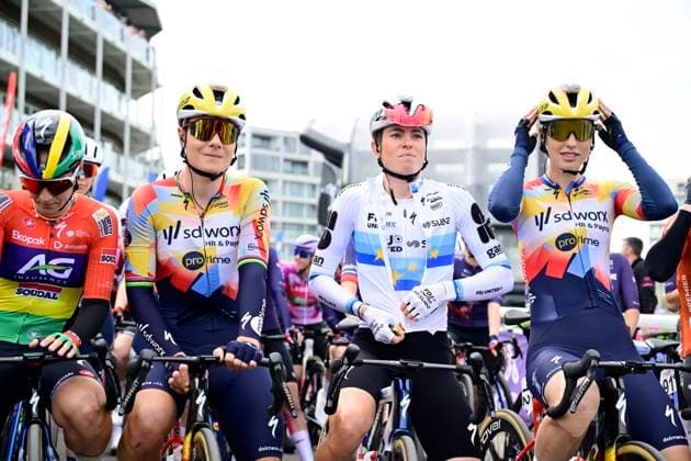 Dwars door Vlaanderen Women 2026 Cycling Race WAREGEM, BELGIUM - APRIL 01 : Kopecky Lotte (BEL) of Team SD Worx - Protime, Vollering Demi (NED) of FDJ United - SUEZ during the 80th edition of Dwars door Vlaanderen Women an UCI Women s World Tour 1.WWT one day cycling road race for Men Elite of 128 km with start in Waregem and finish in Waregem on April 1, 2026 in Waregem, Belgium, 01 04 2026 ( Motordriver Serge Seynaeve - Waregem Belgium  Copyright: xJanxDexMeuleneirx