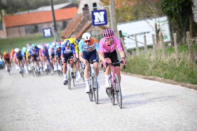 Dwars door Vlaanderen 2026 Cycling Race WAREGEM, BELGIUM - APRIL 01 : rider of team EF Education-EasyPost during the 80th edition of Dwars door Vlaanderen an UCI World Tour 1.UWT one day cycling road race for Men Elite of 184 km with start in Roeselare and finish in Waregem on April 1, 2026 in Waregem, Belgium, 01 04 2026 ( Motordriver Kenny Verfaillie - Waregem Belgium  Copyright: xTomasxSiskx