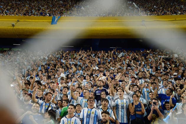 Argentina V Zambia - International Friendly, Länderspiel, Nationalmannschaft Argentinian fans celebrate at La Bombonera in Buenos Aires, Argentina, on March 31, 2026, after Argentina s 5-0 victory over Zambia in an international friendly game ahead of the FIFA World Cup, WM, Weltmeisterschaft, Fussball Buenos Aires Argentina  Copyright: xPabloxEliasx originalFilename:elias-notitle260331_npCdy.jpg