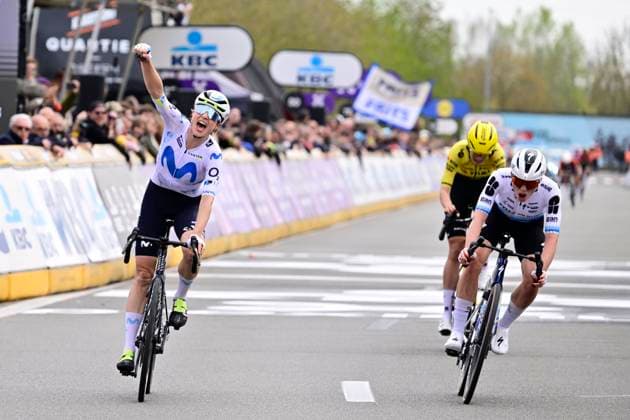 Dwars door Vlaanderen Women 2026 Cycling Race WAREGEM, BELGIUM - APRIL 01 : Reusser Marlen (SUI) of Movistar Team wins the sprint, second place for Vollering Demi (NED) of FDJ United - SUEZ, third place for Nooijen Lieke (NED) of Team Visma Lease a Bike during the 80th edition of Dwars door Vlaanderen Women an UCI Women s World Tour 1.WWT one day cycling road race for Men Elite of 128 km with start in Waregem and finish in Waregem on April 1, 2026 in Waregem, Belgium, 01 04 2026 ( Motordriver Serge Seynaeve - Waregem Belgium  Copyright: xJanxDexMeuleneirx