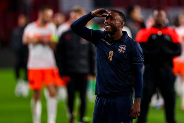 EINDHOVEN, NETHERLANDS - MARCH 31: John Yeboah of Ecuador looks on after the International Friendly, Länderspiel, Nationalmannschaft match between Netherlands and Ecuador at the Philips Stadion on March 31, 2026 in Eindhoven, Netherlands.  Copyright: xRenexNijhuis MBxMediax