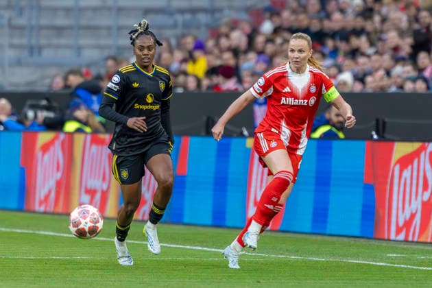 Munich, Germany 01 April 2026 UEFA Womens Champions League 2025 2026 quarter-final FC Bayern Munich vs Manchester United In the picture from left in the duel Melvine Malard Man Utd and Glodis Viggosdottir FCB Allianz Arena Bayern Copyright: xFotostandx xSchäferx