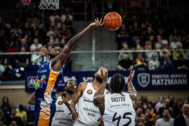 Basketball, BBL, Rostock Seawolves - Löwen Braunschweig
