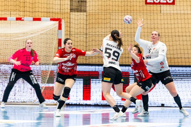 01 04 2026, GER, Handball, Women, Season 2025 2026, Alsco 1 Bl, 20 Matchday, Thueringer HC BSV Sachsen Zwickau Koha Nakayama BSV Sachsen Zwickau , Kelly de Abreu Rosa Thueringer HC,3 , Natsuki Aizawa Thueringer HC,23 , Laura Szabo BSV Sachsen Zwickau 99947 Bad Langensalza Salza Halle Sporthalle Mehrz Thüringen Germany