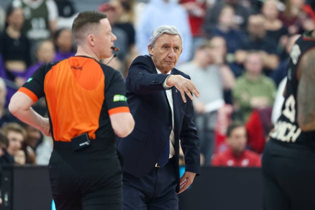 Svetislav Pesic FC Bayern Basketball, Head Coach gesticulates, GER, FC Bayern Basketball vs Fenerbahce Beko Istanbul, Basketball, Euroleague, 35 Matchday, Season 2025 2026, 01 04 2026, GER, FC Bayern Basketball vs Fenerbahce Beko Istanbul, Basketball, Euroleague, 35 Matchday, Season 2025 2026, 01 04 2026 Munich Copyright: xEibner-Pressefoto JennixMaulx EP_JML