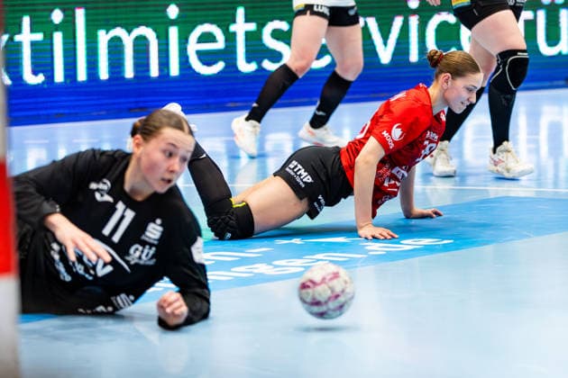 01 04 2026, GER, Handball, Women, Season 2025 2026, Alsco 1 Bl, 20 Matchday, Thueringer HC BSV Sachsen Zwickau Dilayla Alarslan Thueringer HC,38 , Lilly Janssen BSV Sachsen Zwickau 99947 Bad Langensalza Salza Halle Sporthalle Mehrz Thüringen Germany