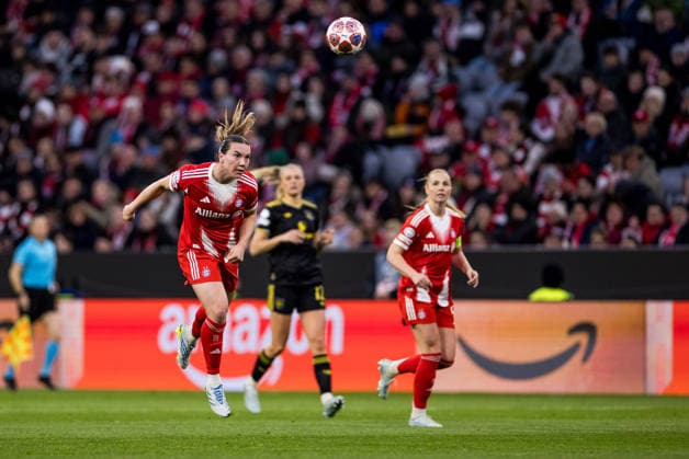 MUNICH, GERMANY - APRIL 1: Vanessa Gilles (FC Bayern Muenchen, 2) controls the ball via header during the UEFA Women™s Champions League Quarter final match between FC Bayern Muenchen vs. Manchester United, ManU at Allianz Arena on the 2nd leg of the UEFA Women™s Champions League Quarter finals on April 1, 2026 in Munich, Germany. Bavaria Germany Copyright: xSteffiexWunderlx