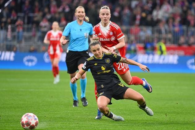 Franziska KETT FCB , action,duel against Julia Zigiotti OLME ManU , Womens Champions League quarter-final FC Bayern Muenchen Manchester United on 01 04 2026 A L L I A N Z A R E N A