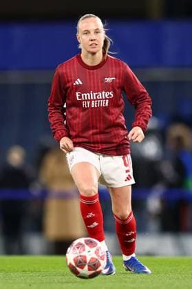 Beth Mead of Arsenal Women warming up Chelsea Women v Arsenal Women, UEFA Women s Champions League, Quarter Final, Second Leg, Football, Stamford Bridge, London, UK - 01 Apr 2026London Stamford Bridge United Kingdom EDITORIAL USE ONLY No use with unauthorised audio, video, data, fixture lists, club league logos or live services. Online in-match use limited to 120 images, no video emulation. No use in betting, games or single club league player publications.  Copyright: xSimonxDael Shutterstockx 16808990h