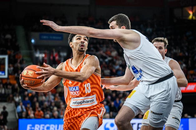 Neu Ulm, Germany, 01 04 26 Mark Smith ratiopharm ulm battle for the ball during the Basketball Bundesliga match between ratiopharm ulm vs Syntainics MBC at ratiopharm Arena on April 1, 2026 in Neu Ulm, Germany Photo by Harry Langer DeFodi Images ratiopharm Arena, Germany, 01 04 26 Mark Smith ratiopharm ulm battle for the ball during the Basketball Bundesliga match between ratiopharm ulm vs Syntainics MBC at Neu Ulm on April 1, 2026 in ratiopharm Arena, Germany Photo by Harry Langer DeFodi Images Photo by Harry Langer DeFodi Images