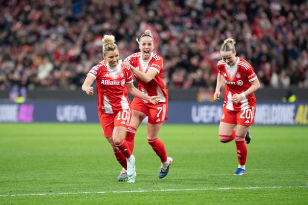 Linda Dallmann 10 FC Bayern , Giulia Gwinn 7 FC Bayern and Franziska Kett 20 Bayern celebrate the 2-1 goal during the UEFA Womens Champions League match FC Bayern Munich Manchester United on 01 04 2026 Munich Allianz Arena Bayern Germany