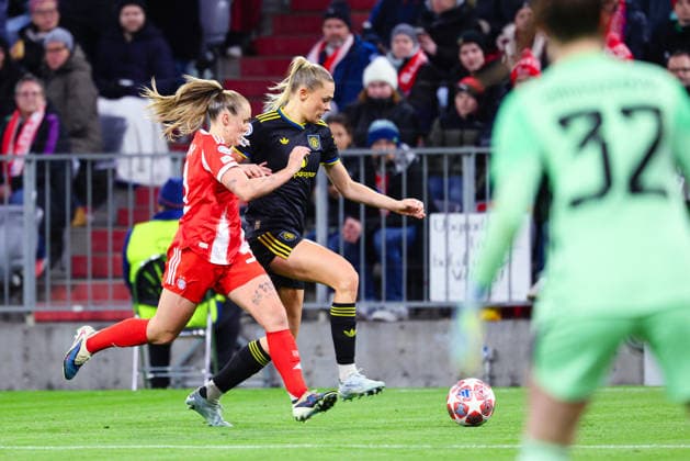 Fridolina Rolfö 12, Manchester United and Georgia Stanway 31, FC Bayern Munich during the match between FC Bayern Munich v Manchester United, Soccer, Women, UEFA Womens Champions League, 2025 2026, Matchday 8 Quarter Final on 01 04 2026 in Munich, Allianz Arena Bayern Germany