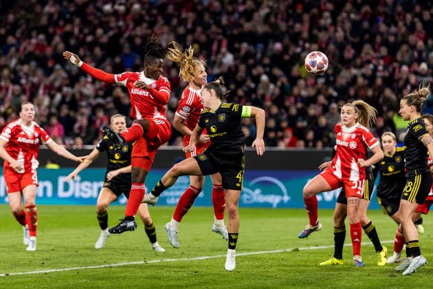 MUNICH, GERMANY - APRIL 1: Glodis Perla Viggosdottir (FC Bayern Muenchen, 4) scores the 1:1 goal via header during the UEFA Women™s Champions League Quarter final match between FC Bayern Muenchen vs. Manchester United, ManU at Allianz Arena on the 2nd leg of the UEFA Women™s Champions League Quarter finals on April 1, 2026 in Munich, Germany. Bavaria Germany Copyright: xSteffiexWunderlx