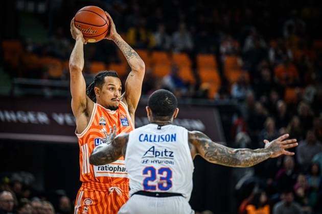 Neu Ulm, Germany, 01 04 26 Nelson Weidemann ratiopharm ulm and Charles Callison Syntainics MBC battle for the ball during the Basketball Bundesliga match between ratiopharm ulm vs Syntainics MBC at the ratiopharm Arena on April 01, 2026 in Neu Ulm, Germany Photo by Harry Langer DeFodi Images ratiopharm Arena, Germany, 01 04 26 Nelson Weidemann ratiopharm ulm and Charles Callison Syntainics MBC battle for the ball during the Basketball Bundesliga match between ratiopharm ulm vs Syntainics MBC at Neu Ulm on April 1, 2026 in ratiopharm Arena, Germany Photo by Harry Langer DeFodi Images Photo by Harry Langer DeFodi Images