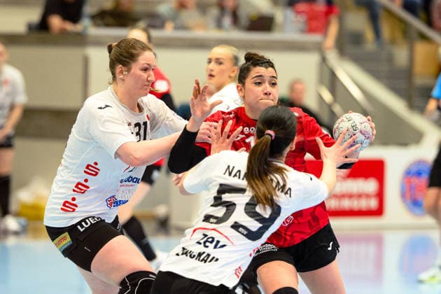 Giulia Guarieiro Thueringer HC, 13 , Kaho Nakayama BSV Sachsen Zwickau, 59 , Victoria Hasselbusch BSV Sachsen Zwickau, 31 GER, Thueringer HC vs BSV Sachsen Zwickau, Handball, Alsco Handball Bundesliga Women, Matchday 20, Season 2025 2026, 01 04 2026 GER, Thueringer HC vs BSV Sachsen Zwickau, Handball, Alsco Handball Bundesliga Women, Matchday 20, Season 2025 2026, 01 04 2026 Bad Langensalza Copyright: xEibner-Pressefoto MartinxHerbstx EP_MHT
