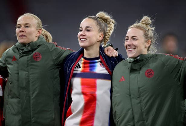Football, Women, Womens Champions League, quarter-final second leg, 2025 2026 season, FC Bayern Munich Manchester United, Allianz Arena Pernille Harder FC Bayern Munich with Magdalena Eriksson FC Bayern Munich and Carolin Simon FC Bayern Munich from left to right celebrating after the match