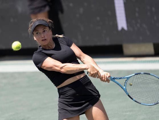 April 1, 2026: Jessica Pegula (USA) and Yulia Putintseva (KAZ) split the first two sets 6-4, 4-6 at the Credit One Charleston Open being played at Credit One Staduim in Charleston, South Carolina USA Ã‚ Tennisclix Charleston USA - ZUMAc04_ 20260401_zma_c04_065 Copyright: xLesliexBillmanx