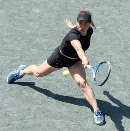April 1, 2026: Jessica Pegula (USA) and Yulia Putintseva (KAZ) split the first two sets 6-4, 4-6 at the Credit One Charleston Open being played at Credit One Staduim in Charleston, South Carolina USA Ã‚ Tennisclix TENNIS 2026: Credit One Charleston Open April 1  - ZUMAc04_ 20260401_zma_c04_074 Copyright: xLesliexBillmanx