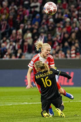 Pernille Harder 21 Bayern and Lisa Naalsund 16 Manchester in action at the UEFA Womens Champions League match FC Bayern Munich Manchester United on 01 04 2026 Munich Allianz Arena Bayern Germany