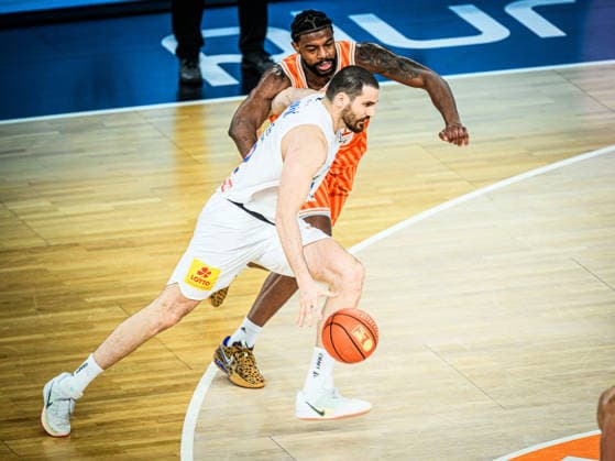 Neu Ulm, Germany, 01 04 26 Nemanja Djurisic Syntainics MBC and Malik Osborne ratiopharm ulm battle for the ball during the Basketball Bundesliga match between ratiopharm ulm vs Syntainics MBC at ratiopharm Arena on April 01, 2026 in Neu Ulm, Germany Photo by Harry Langer DeFodi Images ratiopharm Arena, Germany, 01 04 26 Nemanja Djurisic Syntainics MBC and Malik Osborne ratiopharm ulm battle for the ball during the Basketball Bundesliga match between ratiopharm ulm vs Syntainics MBC at Neu Ulm on April 1, 2026 in ratiopharm Arena, Germany Photo by Harry Langer DeFodi Images Photo by Harry Langer DeFodi Images