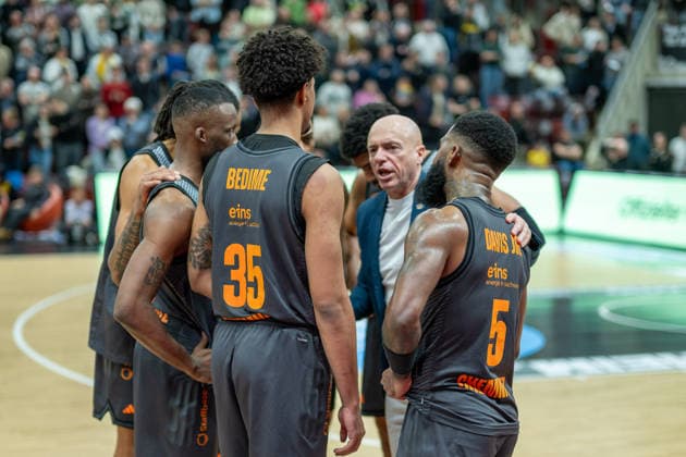 Rodrigo Pastore NINERS Chemnitz, Head Coach , GER, MHP RIESEN Ludwigsburg vs Niners Chemnitz, Basketball Bundesliga, easycredit BBL, Matchday 27, Season 2025 2026, 01 04 2026, GER, MHP RIESEN Ludwigsburg vs Niners Chemnitz, Basketball Bundesliga, easycredit BBL, Matchday 27, Season 2025 2026, 01 04 2026 Ludwigsburg Copyright: xEibner-Pressefoto SaschaxWaltherx EP_EER