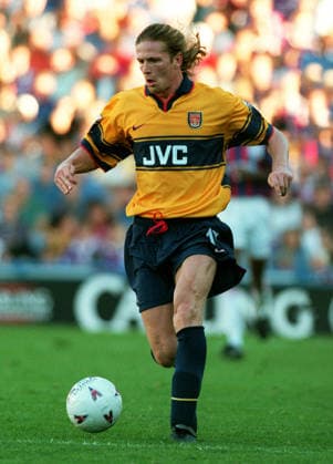 Crystal Palace V Arsenal, Premier League Emmanuel Petit of Arsenal on the ball during the Premier League match between Crystal Palace and Arsenal at Selhurst Park on October 18, 1997 in London, England. London Selhurst Park England United Kingdom Copyright: xAllstarxPicturexLibraryxLtdx