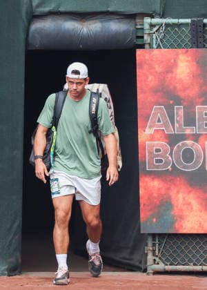 HOUSTON, TX - APRIL 01: Alex Bolt (AUS) enters the court for the singles round of 16 match at the Men™s Clay Court Championship on April 1, 2026 at River Oaks Country Club in Houston(Photo by Leslie Plaza Johnson Icon Sportswire) TENNIS: APR 01 US Men s Clay Court Championship EDITORIAL USE ONLY Icon260401002