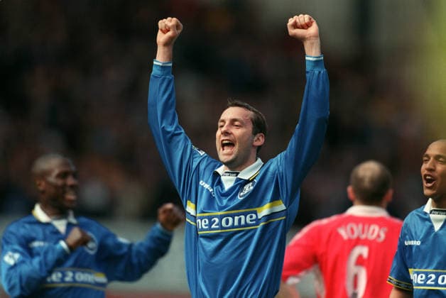 Everton V Charlton Athletic, Premier League Don Hutchinson of Everton celebrates during the Premier League match between Everton and Charlton Athletic at Goodison Park on April 24, 1999 in Liverpool, England. Liverpool Goodison Park England United Kingdom Copyright: xAllstarxPicturexLibraryxLtdx