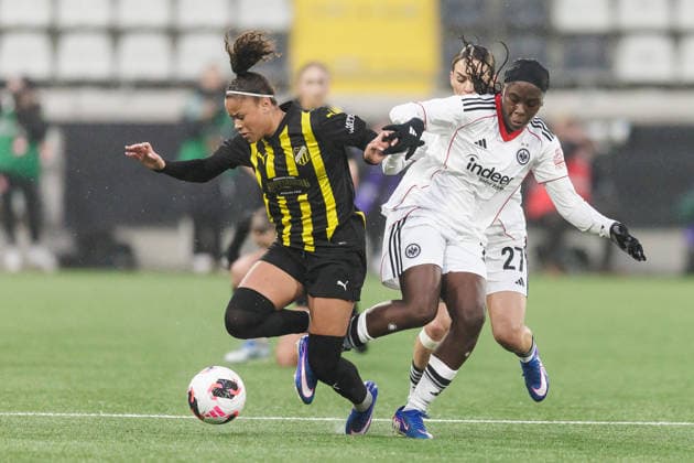 260402 Felicia Schröder of Häcken and Nicole Anyomi of Eintracht Frankfurt during the UEFA Women s Europa Cup semifinal between Häcken and Eintracht Frankfurt on April 2, 2026 in Gothenburg Photo Michael Erichsen BILDBYRAN COP 89 MI0962 fotboll football soccer fotball europa cup häcken eintracht frankfurt uefa womens europa cup dam bbeng semifinal  Copyright: MICHAELxERICHSEN BB260402MI015