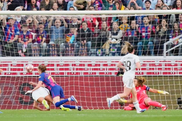 Barcelona FC v Real Madrid CF - UEFA Women s Champions League 2025 26 Quarter-finals Second Leg Caroline Graham Hansen forwards of Barcelona and Norway celebrates after scoring her sides first goal during the UEFA Women s Champions League 2025 26 Quarter-finals Second Leg match between FC Barcelona, Barca and Real Madrid CF at Spotify Camp Nou on April 2, 2026 in Barcelona, Spain. Barcelona Spain  Copyright: xJosexBretonx originalFilename:bretonhernandez-barcelon260402_np9aM.jpg