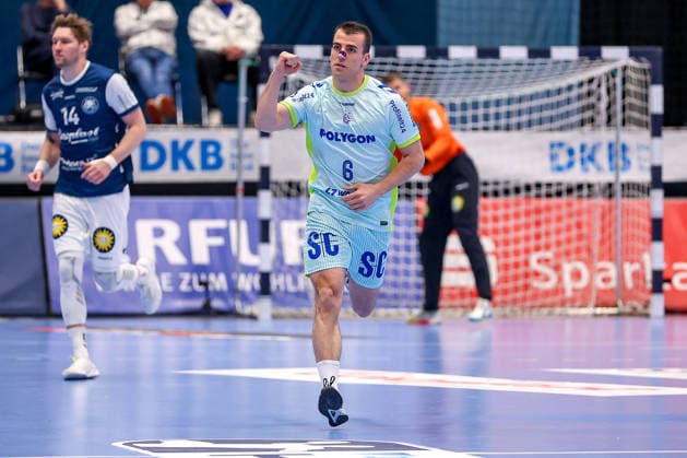 02 04 2026, Handball, HBL, Bergischer HC VfL Gummersbach, Mitsubishi Electric HALLE Düsseldorf Goal celebration after the goal by scorer Milos Vujovic VfL Gummersbach 06 North Rhine-Westphalia Germany