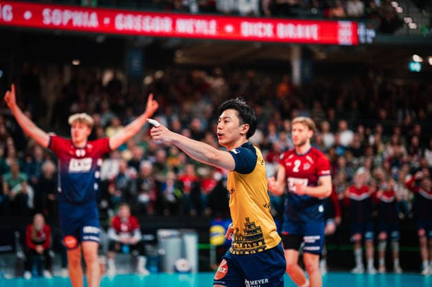 CEV Cup SVG Lüneburg Greenyard Maaseik, 02 04 2026 Sho Takahashi SVG Lüneburg, 21 cheers CEV Volleyball Cup, semi-final, second leg SVG Lüneburg vs Greenyard Maaseik on 02 04 2026 in the LKH Arena, Lüneburg Copyright: xBEAUTIFULxSPORTS Tonhäuserx