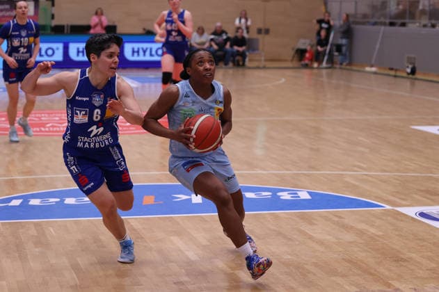 02 04 2026, Basketball, Women, Season 2025 2026, Toyota Womens Basketball Bundesliga, Playoffs, Saarlouis Royals Basketball Club Marburg e V , Martha Burse Saarlouis Royals , Ana Raimundo Basketball Club Marburg e V Saarlouis Stadtgartenhalle Saarland Germany DEU Copyright: xSebastianxBachx