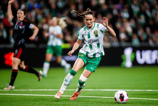 260402 Svea Rehnberg of Hammarby during the UEFA Women s Europa Cup semifinal between Hammarby and Sparta Prague on April 2, 2026 in Stockholm Photo Kenta Jönsson BILDBYRAN COP 210 KJ0331 fotboll football soccer fotball europa cup hammarby sparta prague uefa womens europa cup semifinal dam bbeng  Copyright: KENTAxJÖNSSON BB260402KJ021