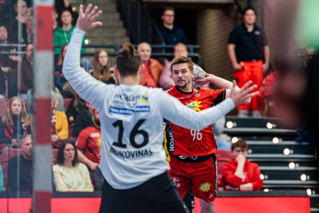 v l Petros Boukovinas HSC 2000 Coburg, 16 , Tim Roman Wieling TuS N Luebbecke, 96 GER, TuS N Luebbecke vs HSC 2000 Coburg, Handball, 2 Bundesliga, Matchday 26, Season 2025 2026, 02 04 2026 GER, TuS N Luebbecke vs HSC 2000 Coburg, Handball, 2 Bundesliga, Matchday 26, Season 2025 2026, 02 04 2026 Luebbecke Copyright: xEibner-Pressefoto JanxRollingerx EP_JSK