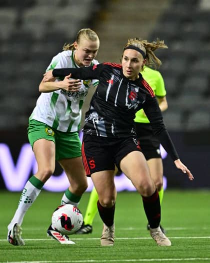 STOCKHOLM, SWEDEN 20260402 Hammarbys Elin Sorum and Sparta Pragues Katerina Kotrcova during Thursdays Europa Cup semi-final between Hammarby IF and AC Sparta Prague at 3Arena STOCKHOLM SWEDEN x10030x  Copyright: xJonasxEkströmer TTx EUROPA CUP HAMMARBY-SPARTA PRAG