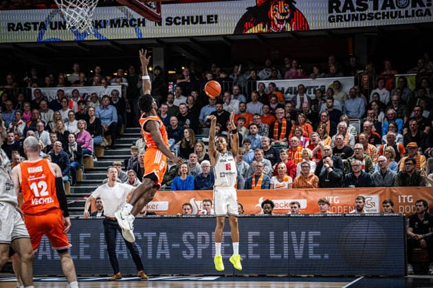 1 Basketball Bundesliga, easyCredit BBL, Season 2025 2026, Men, Main Round, Matchday 27, 02 04 2026, RASTA Vechta BMA365 Bamberg Baskets Austin Crowley 85 BMA365 Bamberg Baskets at Jumpshot Vechta RASTA Dome Lower Saxony Germany