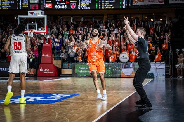 1 Basketball Bundesliga, easyCredit BBL, Season 2025 2026, Men, Main Round, Matchday 27, 02 04 2026, RASTA Vechta BMA365 Bamberg Baskets Tevin Brown 10 RASTA Vechta shows emotions during the game Vechta RASTA Dome Lower Saxony Germany