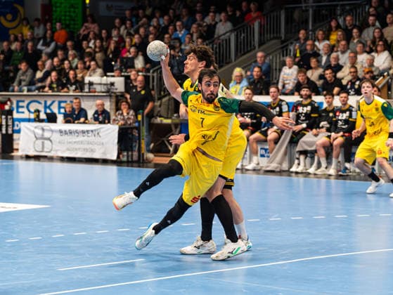 Pouya Norouzi VfL Eintracht Hagen, 07 on goal throw VfL Eintracht Hagen vs HSG Krefeld Niederrhein, Handball, 2 Bundesliga, Matchday 26, Season 2025 2026, 02 04 2026 VfL Eintracht Hagen vs HSG Krefeld Niederrhein, Handball, 2 Bundesliga, Matchday 26, Season 2025 2026, 02 04 2026 Hagen Copyright: xEibner-Pressefoto Kruczynskix EP_DKI