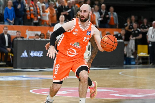 Tommy Kuhse RASTA Vechta, 12 RASTA Vechta vs BMA365 Baskets Bamberg, easyCredit Basketball Bundesliga, Matchday 27, Season 2025 2026, 02 04 2026, RASTA Vechta vs BMA365 Baskets Bamberg, easyCredit Basketball Bundesliga, Matchday 27, Season 2025 2026, 02 04 2026 Vechta Copyright: xEibner-Pressefoto RobertxGertzenx EP_RGN