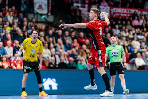 Alexander Schulze TuS N Luebbecke, 14 on seven meters GER, TuS N Luebbecke vs HSC 2000 Coburg, Handball, 2 Bundesliga, Matchday 26, Season 2025 2026, 02 04 2026 GER, TuS N Luebbecke vs HSC 2000 Coburg, Handball, 2 Bundesliga, Matchday 26, Season 2025 2026, 02 04 2026 Luebbecke Copyright: xEibner-Pressefoto JanxRollingerx EP_JSK