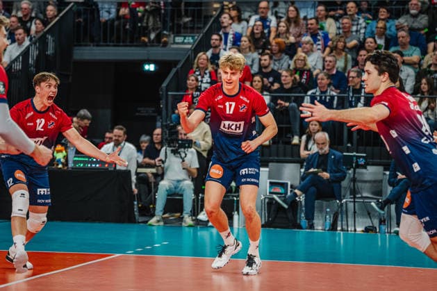 Volleyball Mens CEV Cup 2026 semi-final SVG Lüneburg vs VC Greenyard MAASEIK 02 04 2026 Axel Enlund 17 SVG Lüneburg celebrates