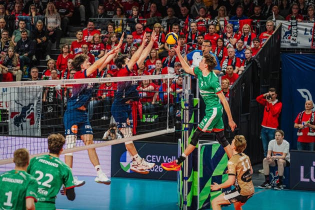 Volleyball Mens CEV Cup 2026 semi-final SVG Lüneburg vs VC Greenyard MAASEIK 02 04 2026 Sil Meijs 4 Greenyard Maaseik against the block of Ethan Champlin 20 SVG Lüneburg and Cole Young 8 SVG Lüneburg