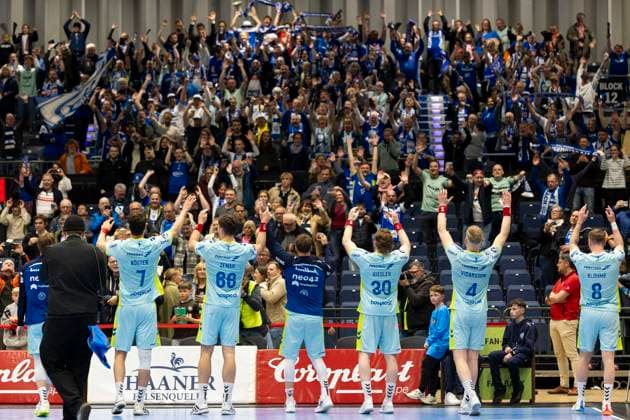 Bergischer HC vs VfL Gummersbach, 02 04 2026 DUESSELDORF, GERMANY APRIL 2 VfL Gummersbach wins and cheers during the HBL Bundesliga match between Bergischer HC vs VfL Gummersbach at Mitsubishi Electric HALLE on Matchday 27 April 2, 2026 in Duesseldorf, Germany Copyright: xBEAUTIFULxSPORTS KennyxBeelex