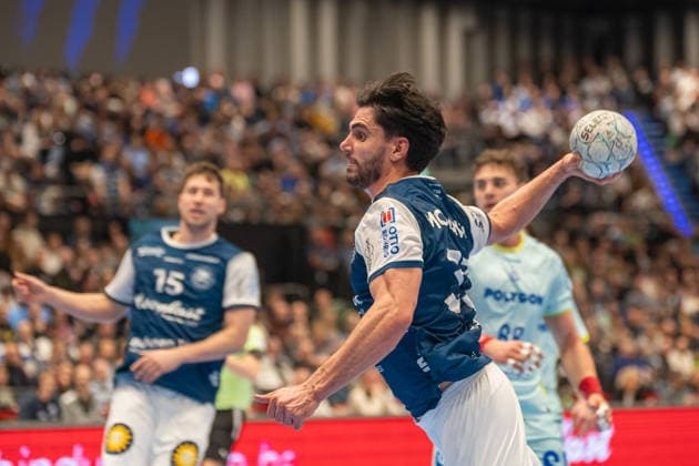 Eloy Morante Maldonado Bergischer HC 06, 33 on throw Bergischer HC vs VfL Gummersbach, Handball, DAIKIN HBL, Matchday 27, Season 2025 2026, 02 04 2026 Bergischer HC vs VfL Gummersbach, Handball, DAIKIN HBL, Matchday 27, Season 2025 2026, 02 04 2026 Duesseldorf Copyright: xEibner-Pressefoto ThomasxHaeslerx EP_THR