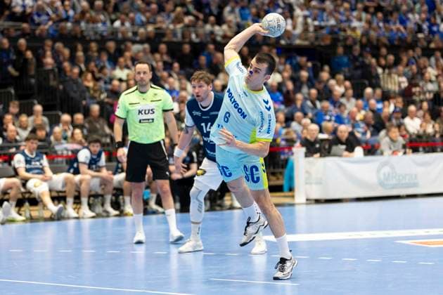 Bergischer HC vs VfL Gummersbach, 02 04 2026 DUESSELDORF, GERMANY APRIL 2 Milos Vujovic 6, VfL Gummersbach during the HBL Bundesliga match between Bergischer HC vs VfL Gummersbach at Mitsubishi Electric HALLE on Matchday 27 April 2, 2026 in Duesseldorf, Germany Copyright: xBEAUTIFULxSPORTS KennyxBeelex